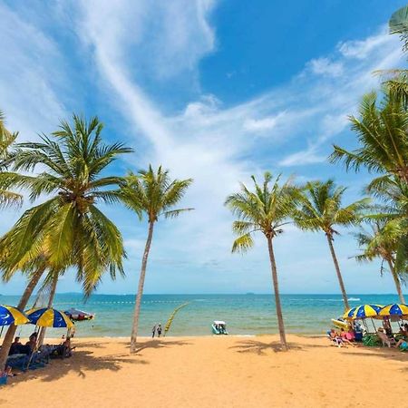 Pluemchai Guesthouse Haat Jomtien Eksteriør bilde