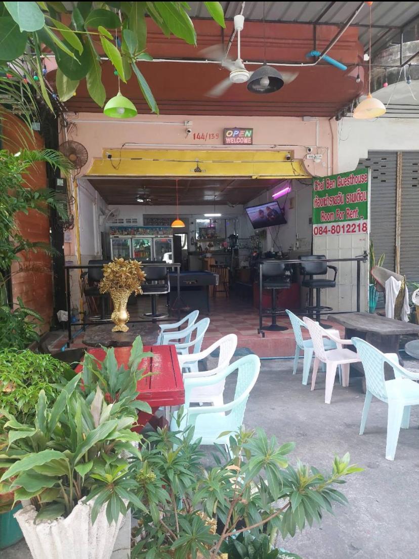 Pluemchai Guesthouse Haat Jomtien Eksteriør bilde