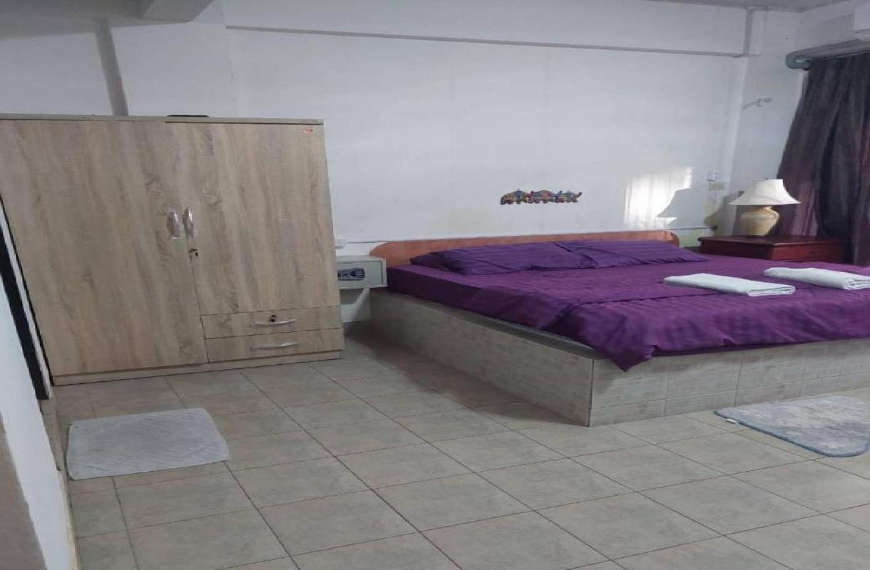 Pluemchai Guesthouse Haat Jomtien Eksteriør bilde